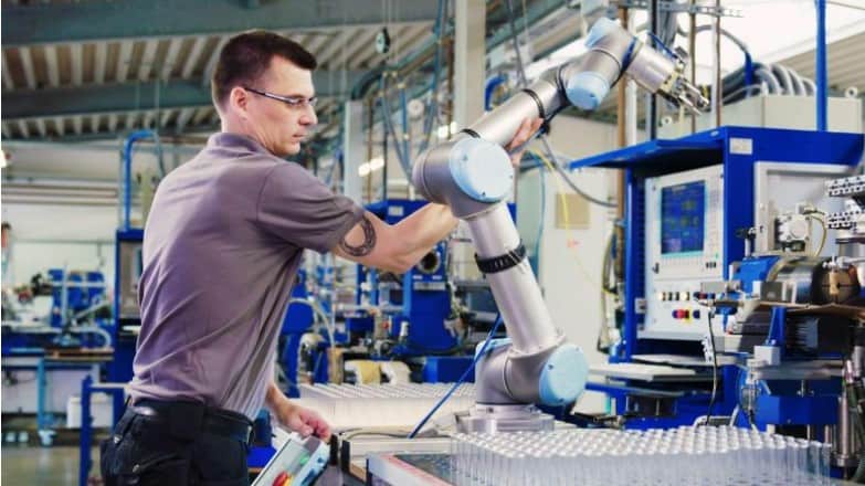 3 Ways Cobots Are Changing Manufacturing Forever